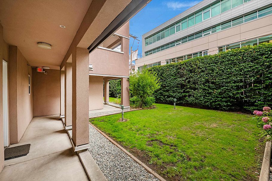 103 1688 E 8th Avenue Vancouver, BC - 21