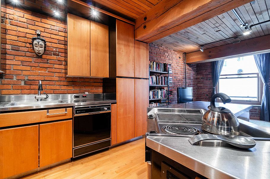 304 41 Alexander Street Vancouver, BC - 12