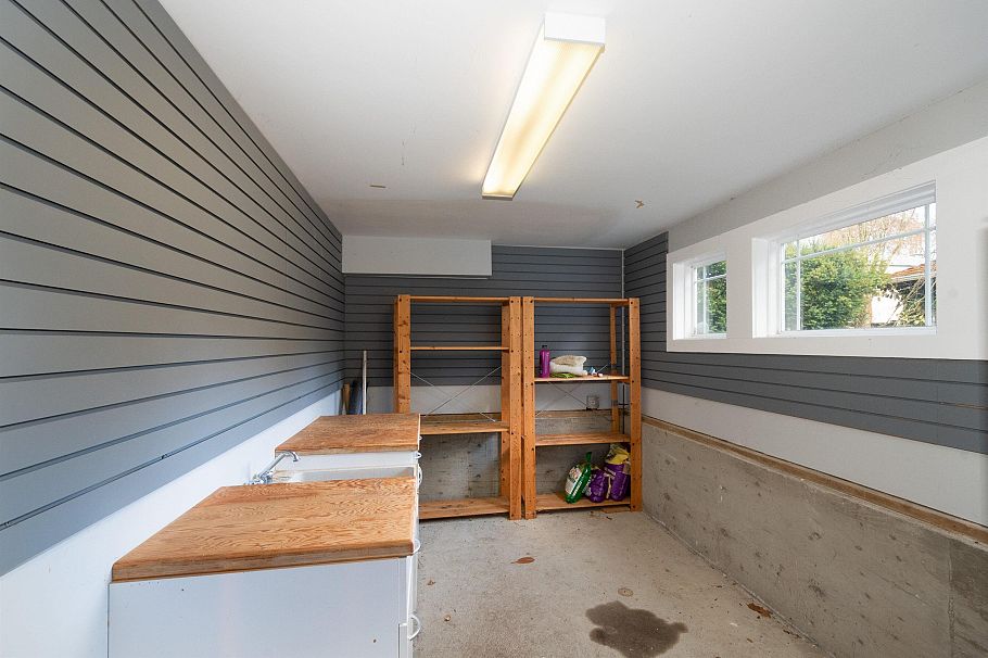 3533 W 20th Avenue Vancouver, BC - 34