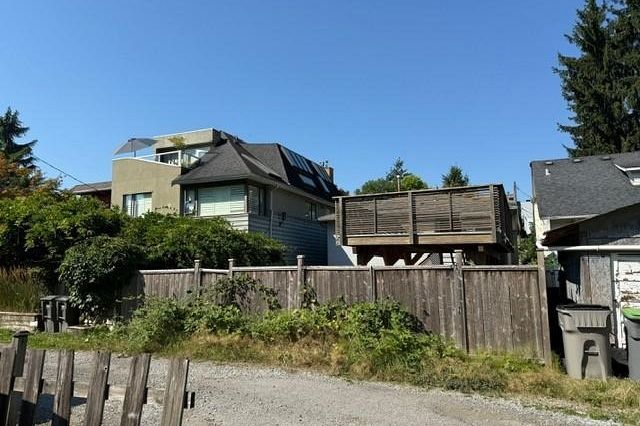 2274 Mclean Drive Vancouver, BC - 22