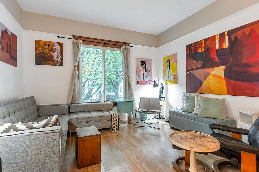 1836 E 1st Avenue Vancouver, BC - 11