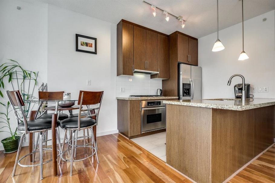 2605 1189 Melville Street Vancouver, BC - 8