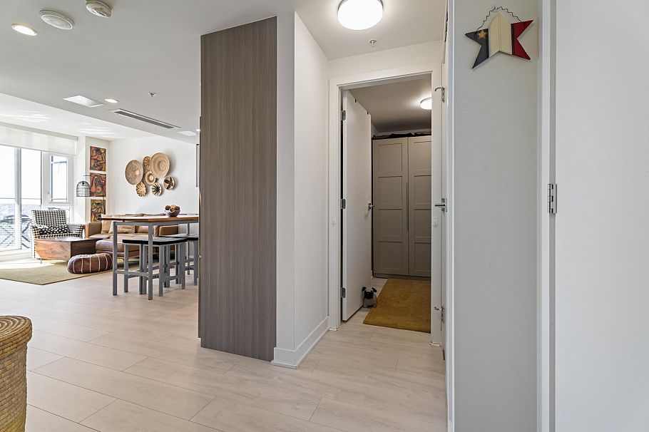 1004 1401 Hunter Street North Vancouver, BC - 5