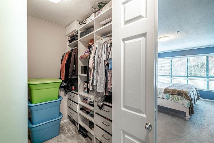 P02 223 Mountain Highway North Vancouver, BC - 11