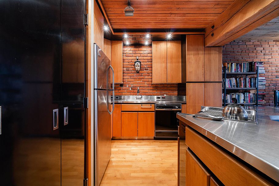 304 41 Alexander Street Vancouver, BC - 11