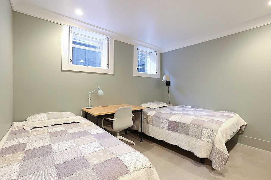 4291 W 9th Avenue Vancouver, BC - 20