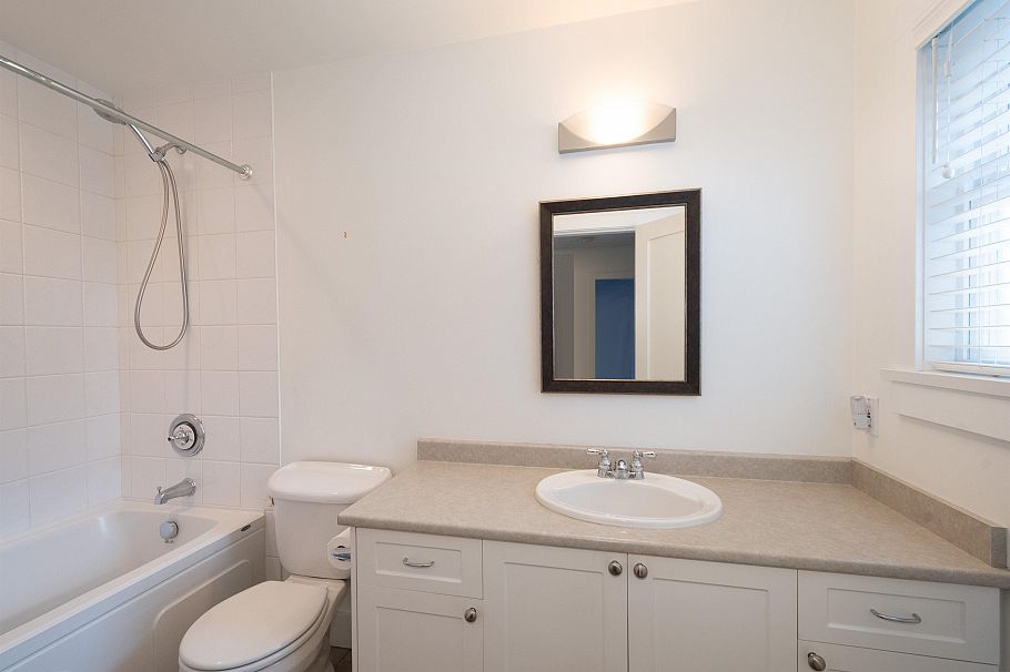 3533 W 20th Avenue Vancouver, BC - 23