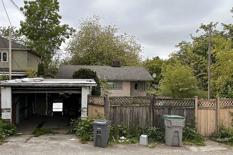 2306 Rupert Street Vancouver, BC - 4