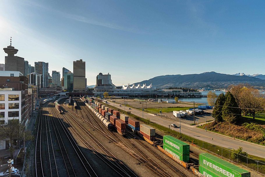 304 41 Alexander Street Vancouver, BC - 19