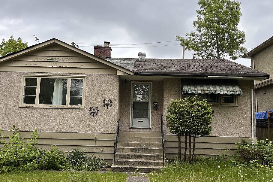 2306 Rupert Street Vancouver, BC - 2