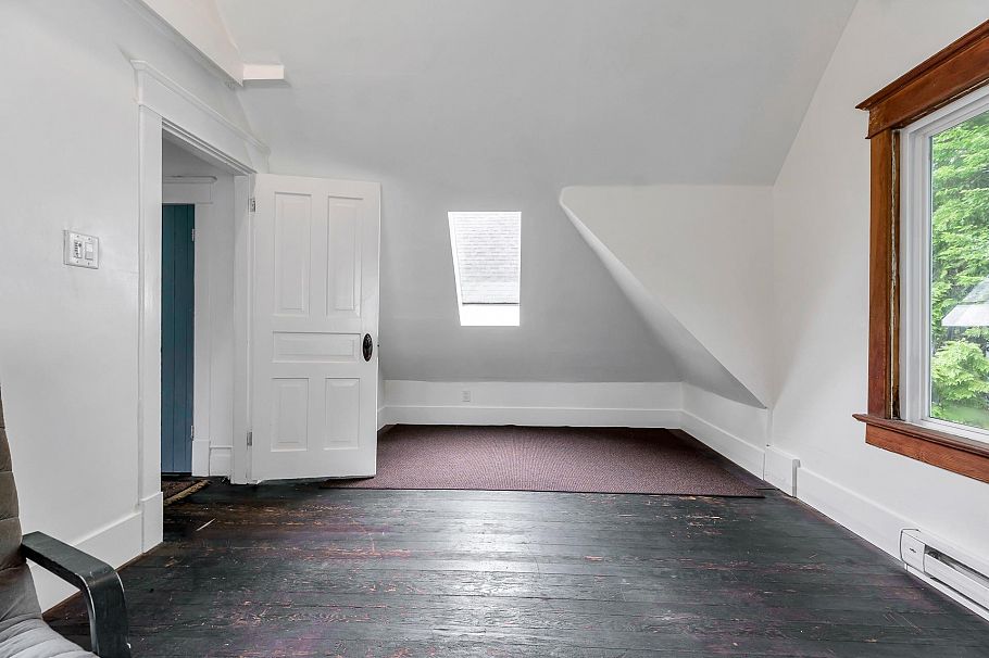 1836 E 1st Avenue Vancouver, BC - 28