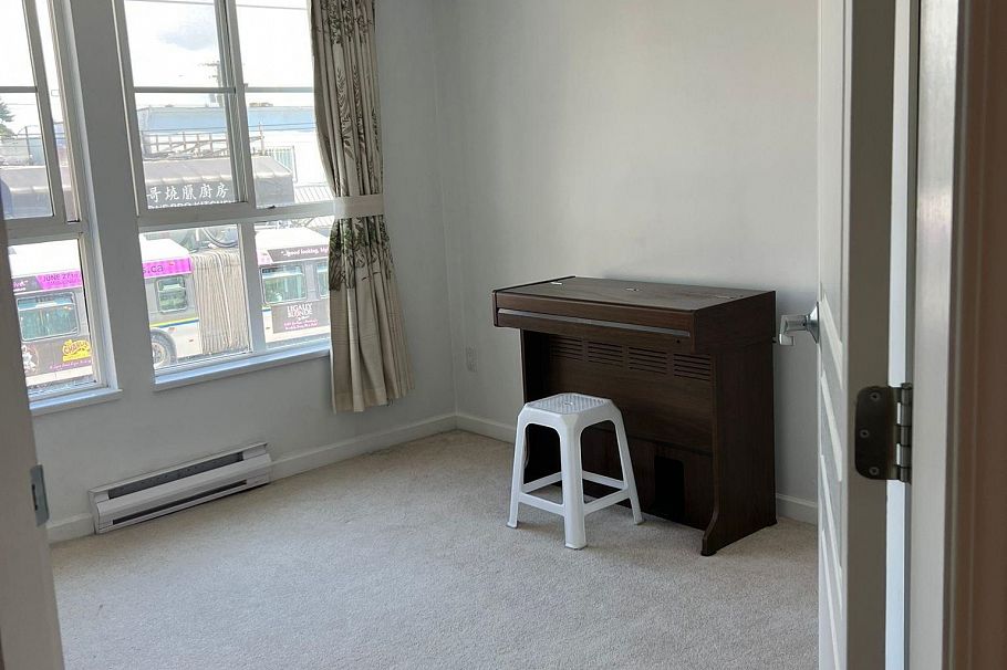 208 6991 Victoria Drive Vancouver, BC - 9