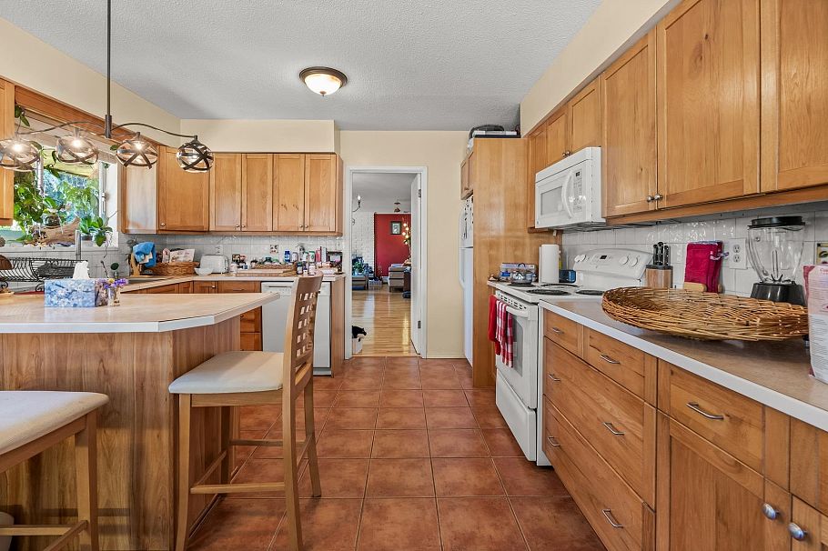 1422 Kilmer Road North Vancouver, BC - 15