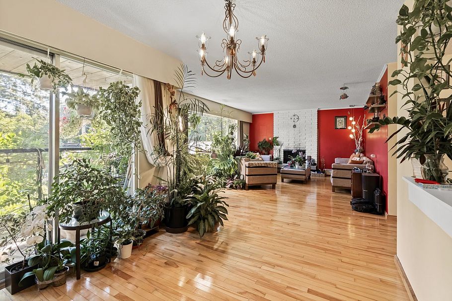 1422 Kilmer Road North Vancouver, BC - 9