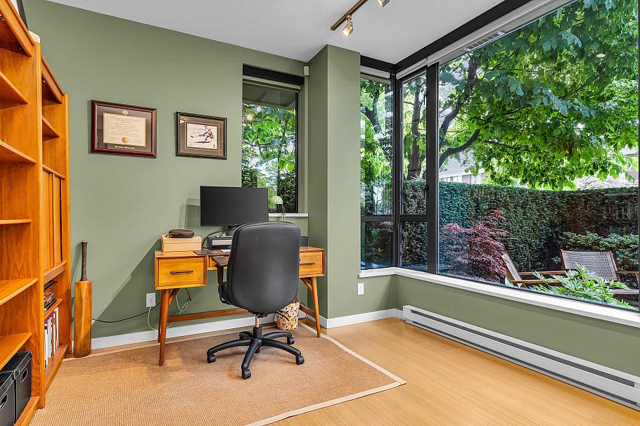 180 W 6th Street North Vancouver, BC - 17