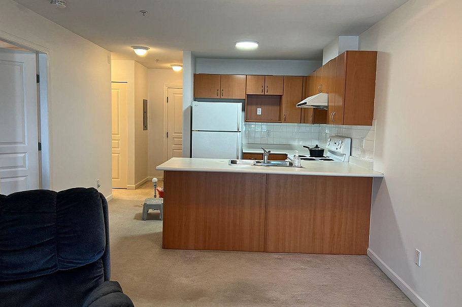 208 6991 Victoria Drive Vancouver, BC - 4