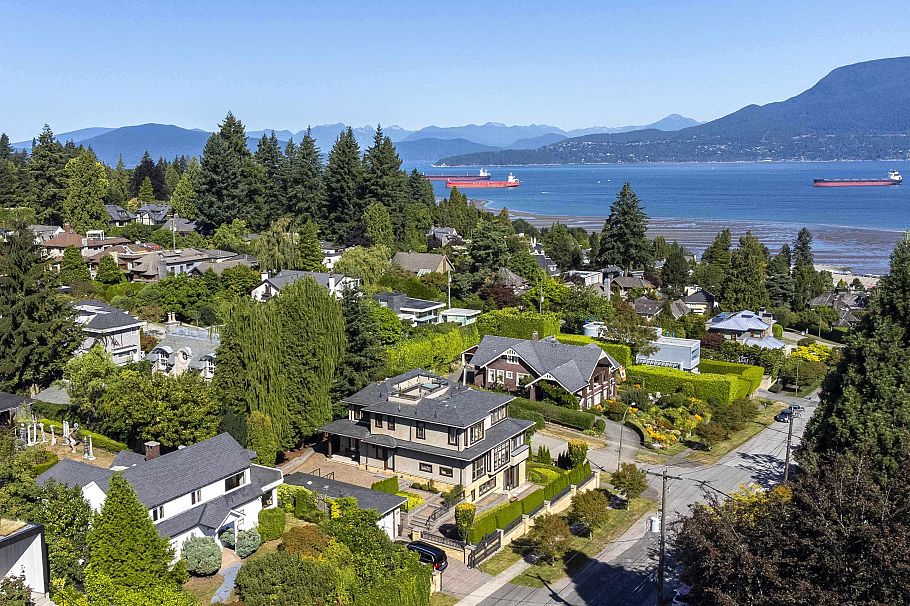 1937 Tolmie Street Vancouver, BC - 21