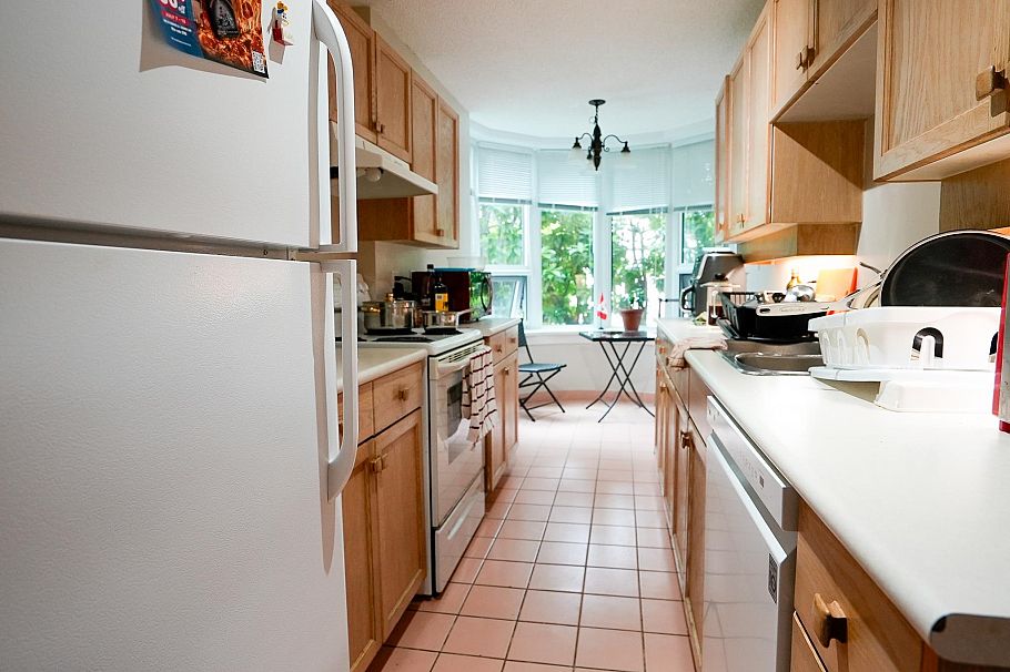 101 1845 Robson Street Vancouver, BC - 10