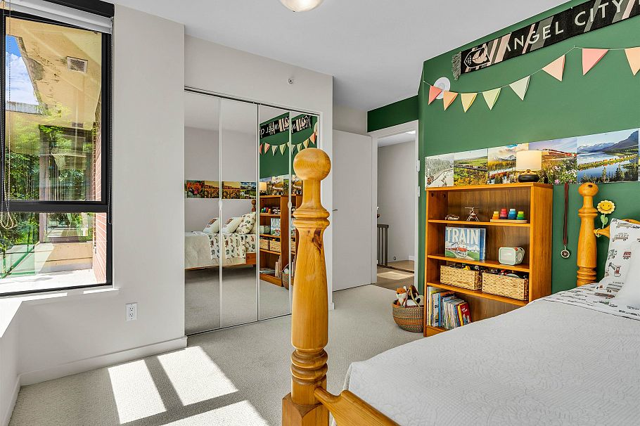 180 W 6th Street North Vancouver, BC - 14