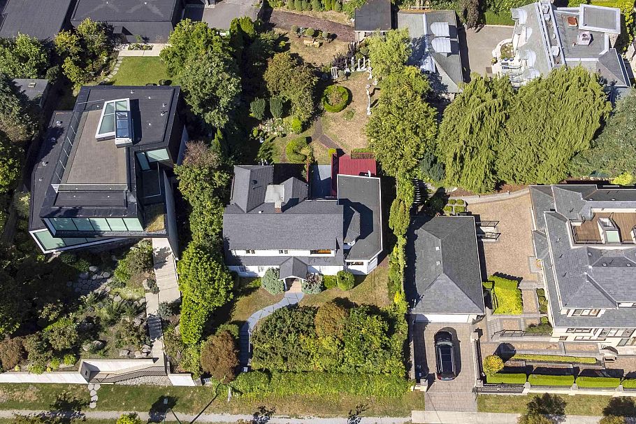 1937 Tolmie Street Vancouver, BC - 25