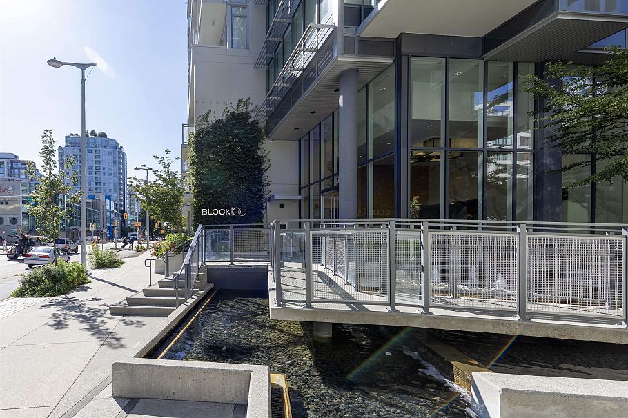 1206 111 E 1st Avenue Vancouver, BC - 24