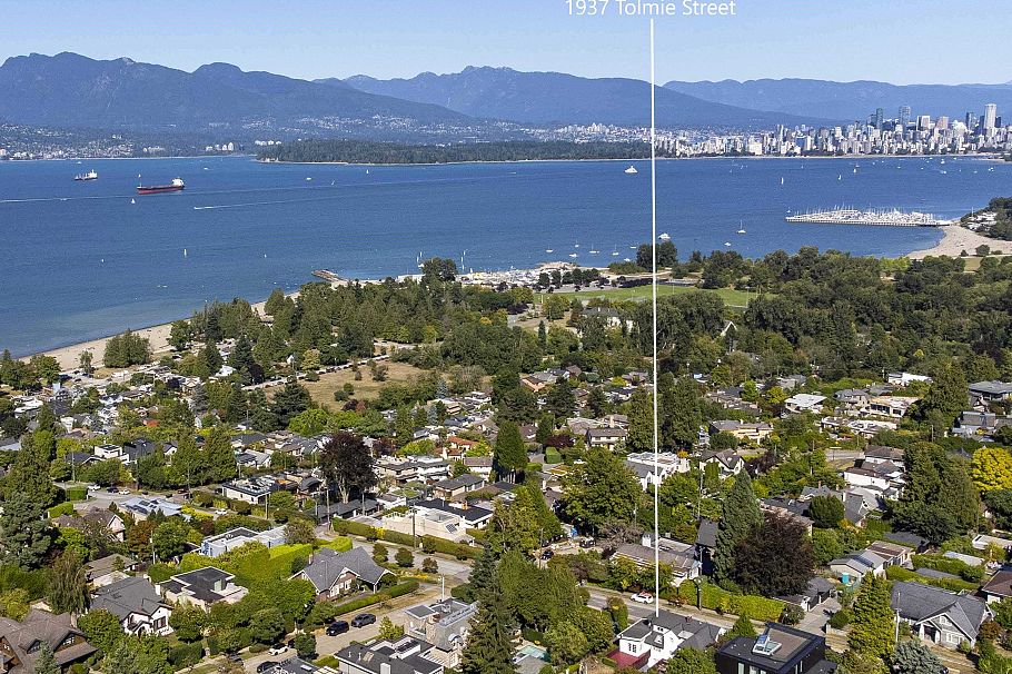 1937 Tolmie Street Vancouver, BC - 4