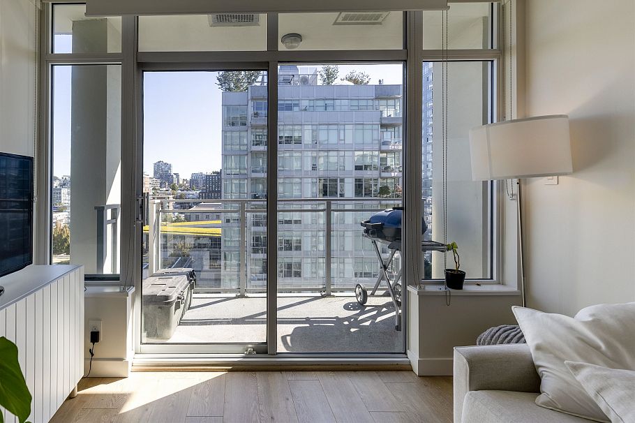 1206 111 E 1st Avenue Vancouver, BC - 12