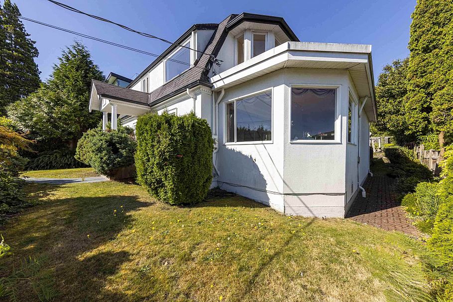 1937 Tolmie Street Vancouver, BC - 6