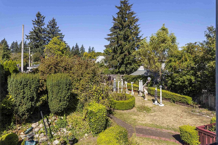 1937 Tolmie Street Vancouver, BC - 12