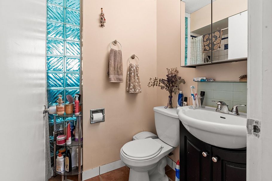 1422 Kilmer Road North Vancouver, BC - 19