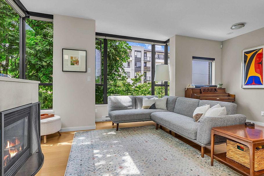 180 W 6th Street North Vancouver, BC - 4