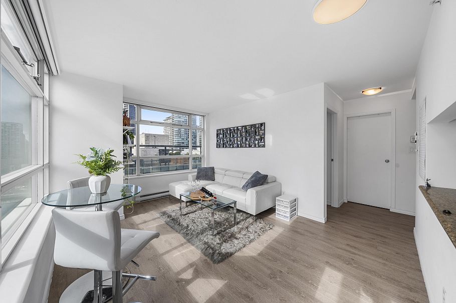 1709 438 Seymour Street Vancouver, BC - 3