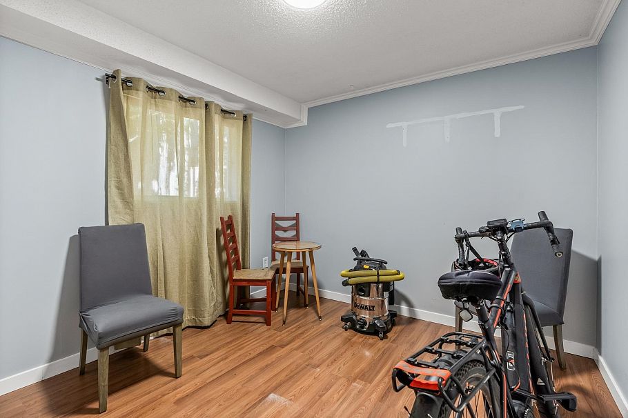 1422 Kilmer Road North Vancouver, BC - 36