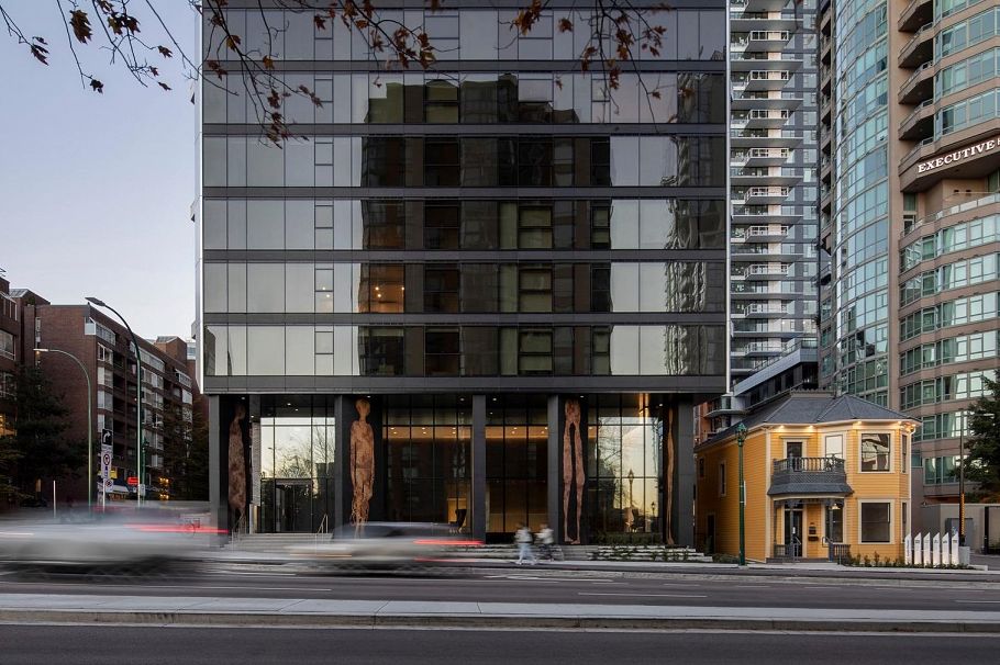 2404 889 Pacific Street Vancouver, BC - 3