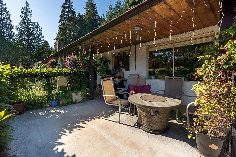 1422 Kilmer Road North Vancouver, BC - 24