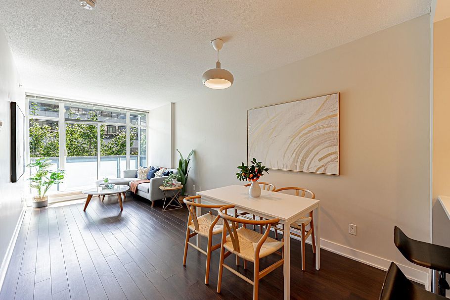 626 1777 W 7th Avenue Vancouver, BC - 4