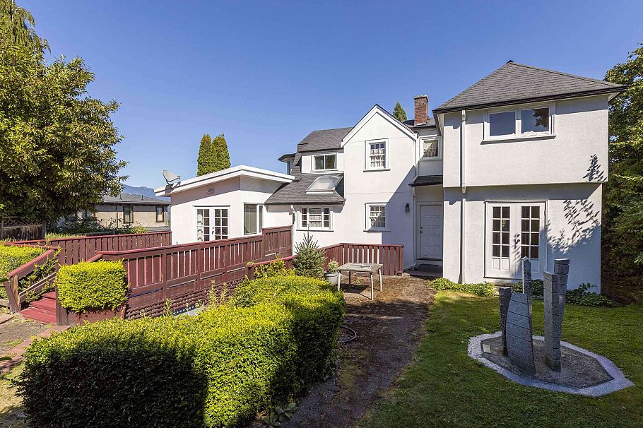 1937 Tolmie Street Vancouver, BC - 15