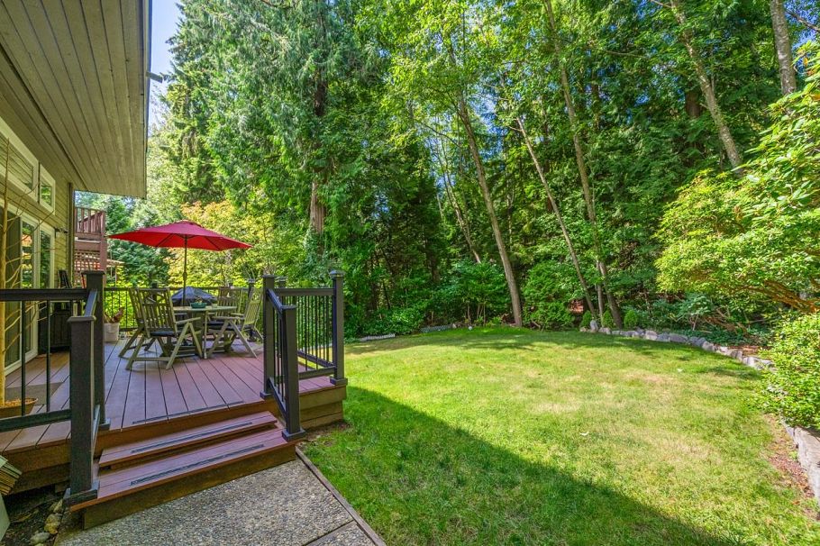 5655 White Pine Lane North Vancouver, BC - 35