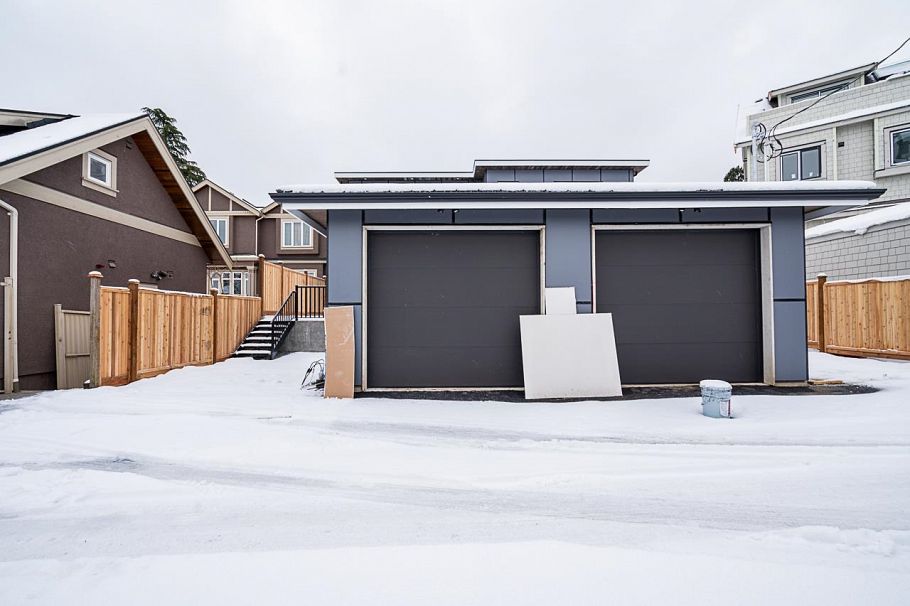 2835 Oliver Crescent Vancouver, BC - 16