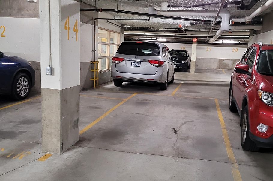 401 995 W 59th Avenue Vancouver, BC - 21