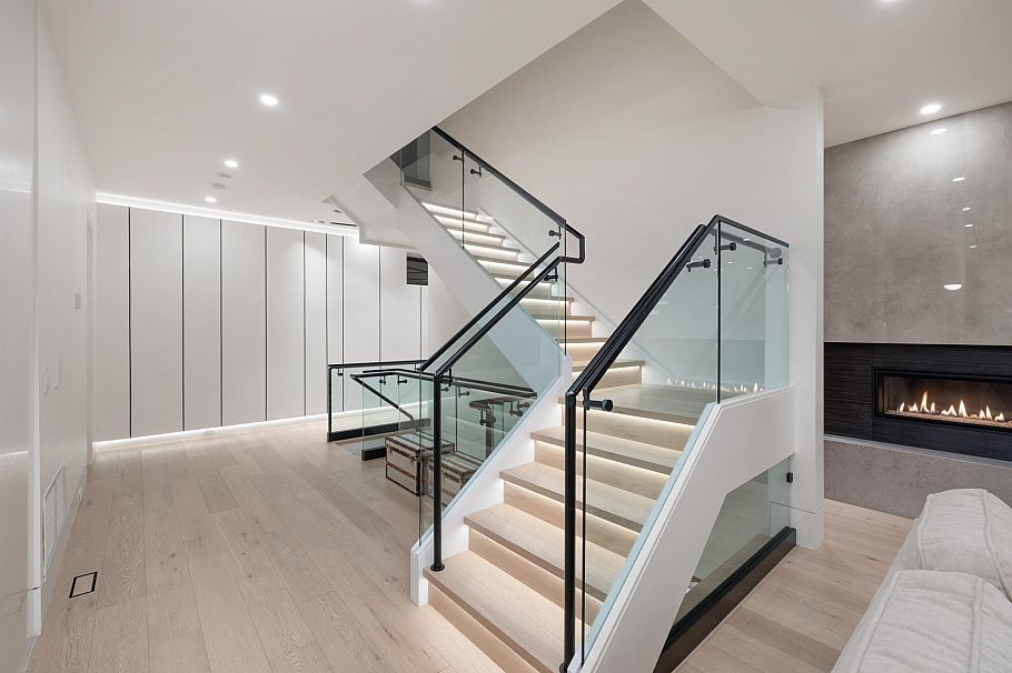 392 Ventura Crescent North Vancouver, BC - 11