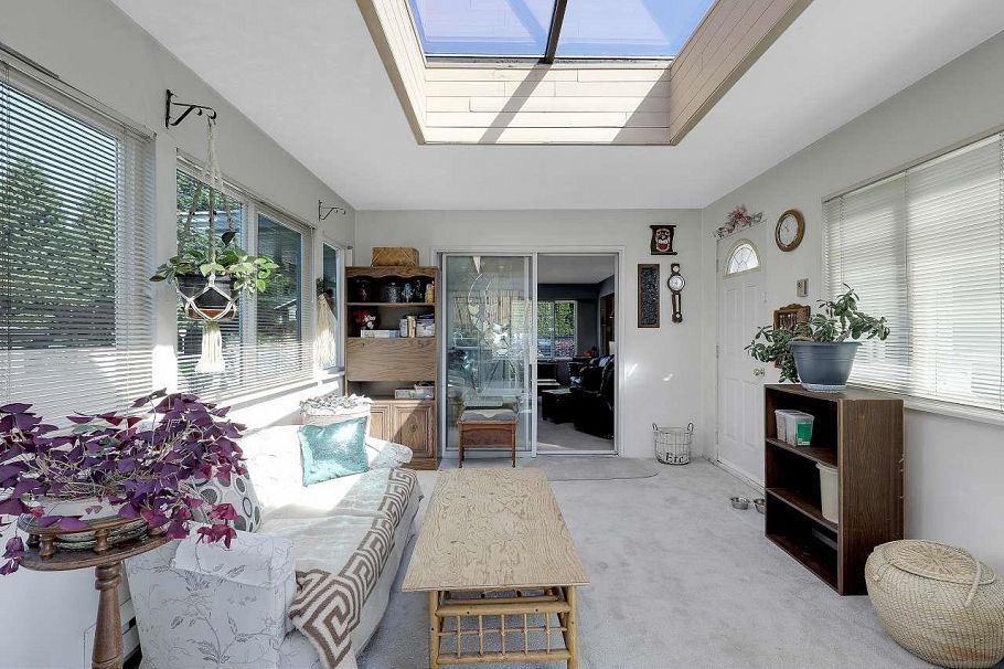 203 E 26th Street North Vancouver, BC - 15