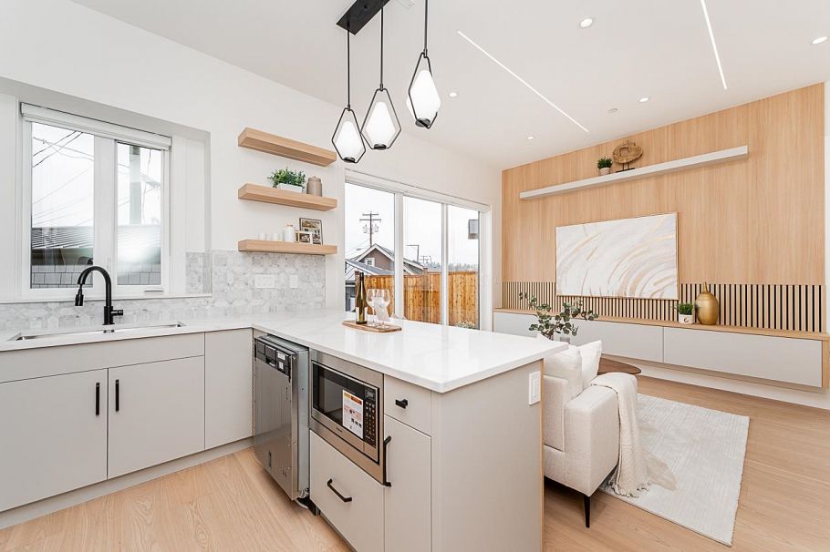 1 2837 Oliver Crescent Vancouver, BC - 9