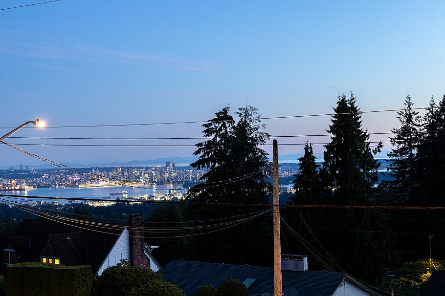 392 Ventura Crescent North Vancouver, BC - 12