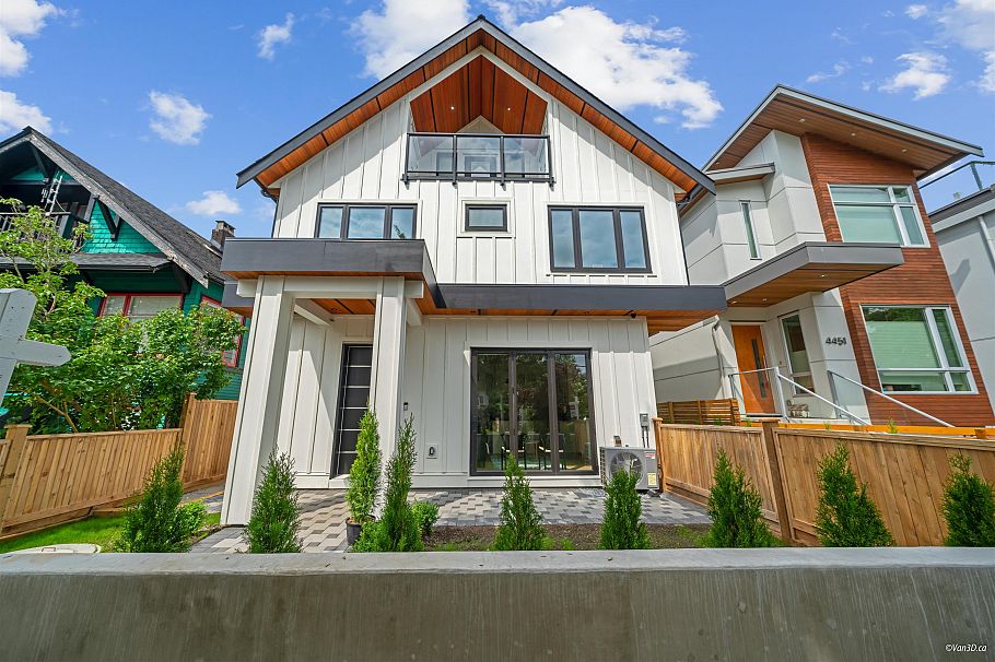1 4463 Walden Street Vancouver, BC - 1