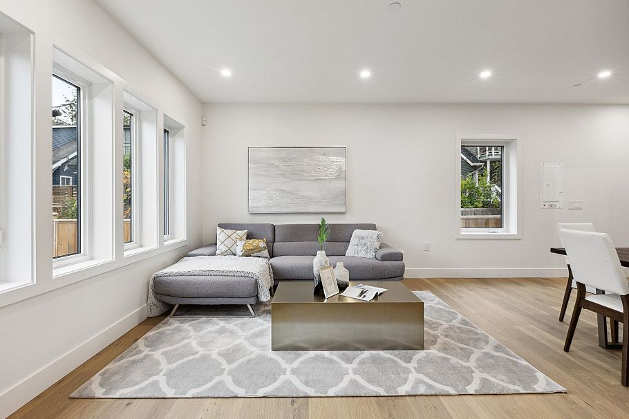 2727 W 7th Avenue Vancouver, BC - 2