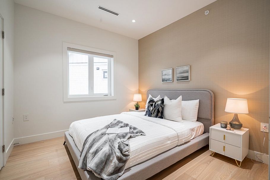 2835 Oliver Crescent Vancouver, BC - 12