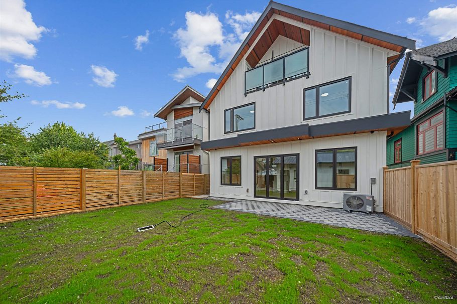 2 4463 Walden Street Vancouver, BC - 2