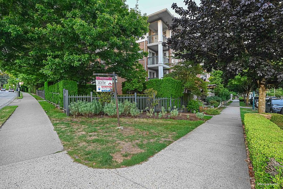 401 995 W 59th Avenue Vancouver, BC - 16