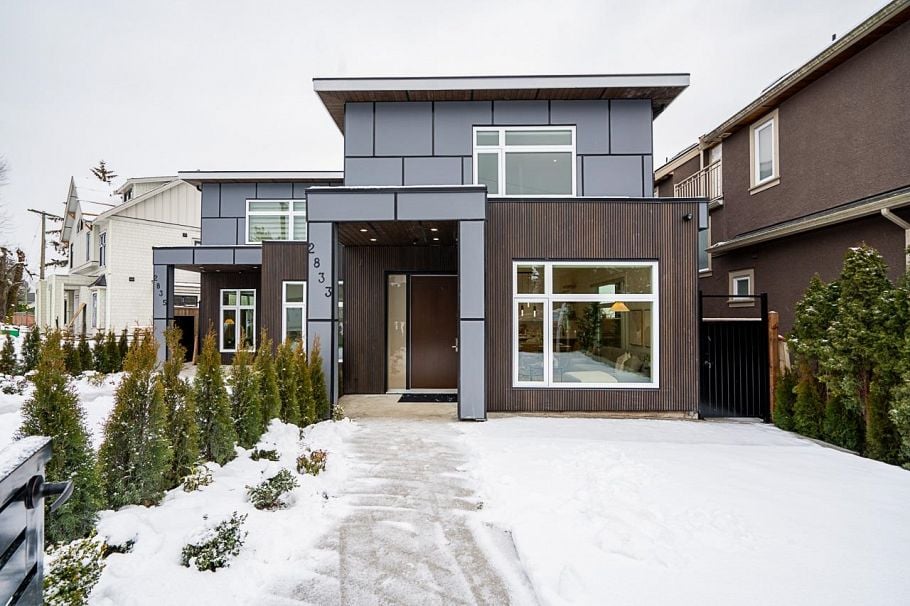 2833 Oliver Crescent Vancouver, BC - 1
